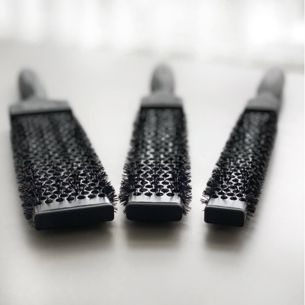 Браш для укладки волос квадратный 23 мм